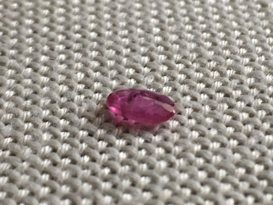 Rubin naturalny 0,8 ct