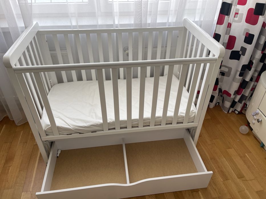 Ліжко дитяче з маятником з шухлядкою торг є