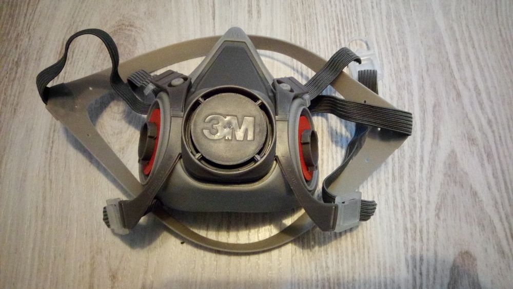 Maska 3M model-6200