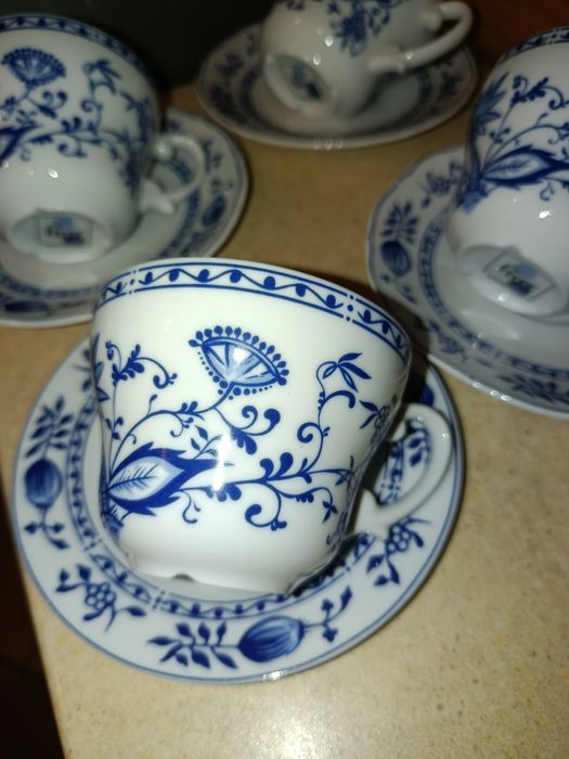 Śliczne stare duo porcelana