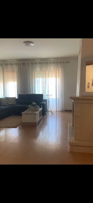 Alugo apartamento
