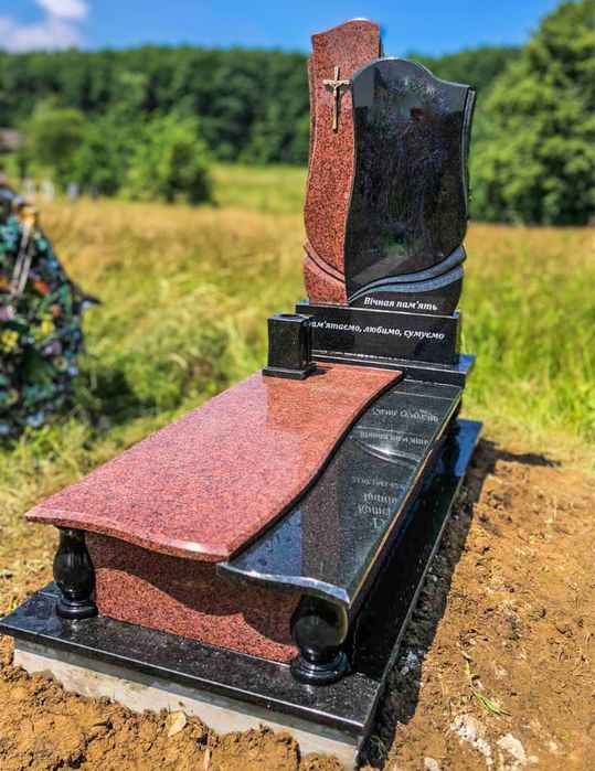 Гранітні Памятники.