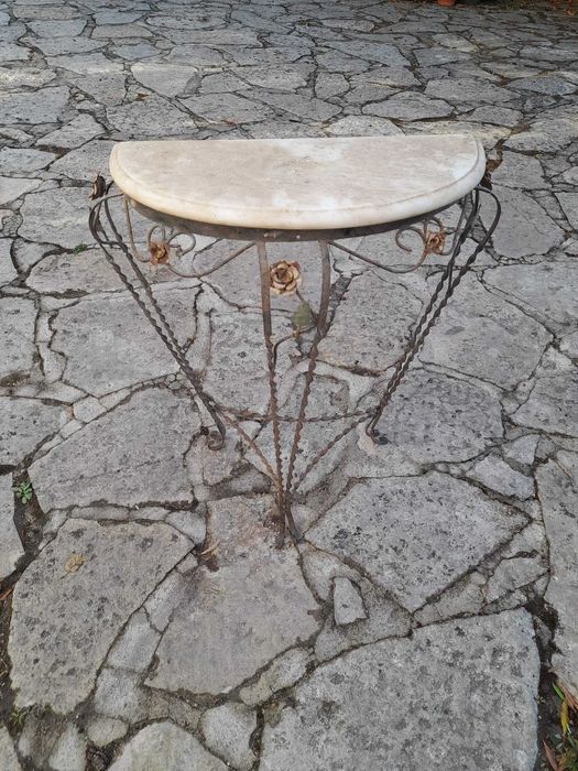 Conjunto Antigo Metálico de Entrada de Casa