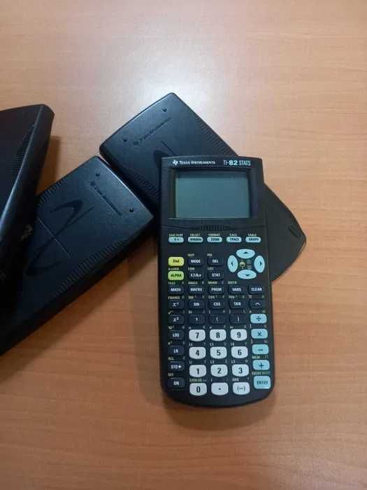 Calculadora Gráfica Texas Instruments TI-82 STATS