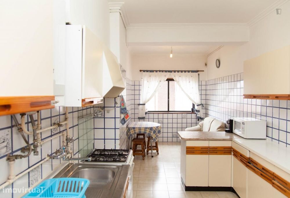 Quarto - localizado em Arregaça Coimbra