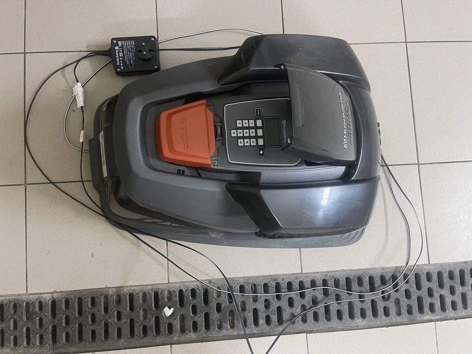 Газонокосарка робот Husqvarna auto mower 105