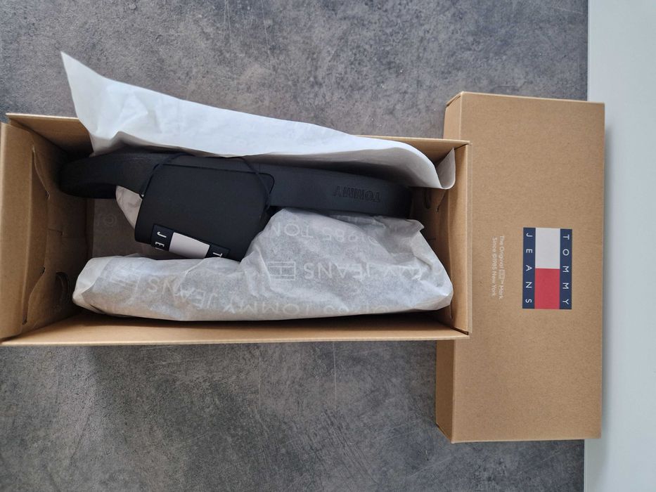 Nowe klapki na lato Tommy Hilfiger