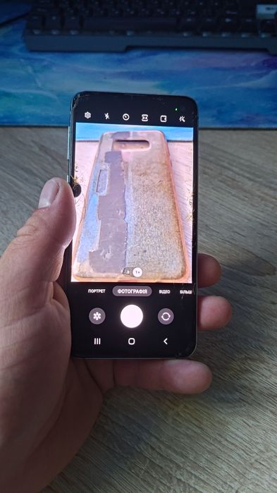 Смартфон Samsung S10e