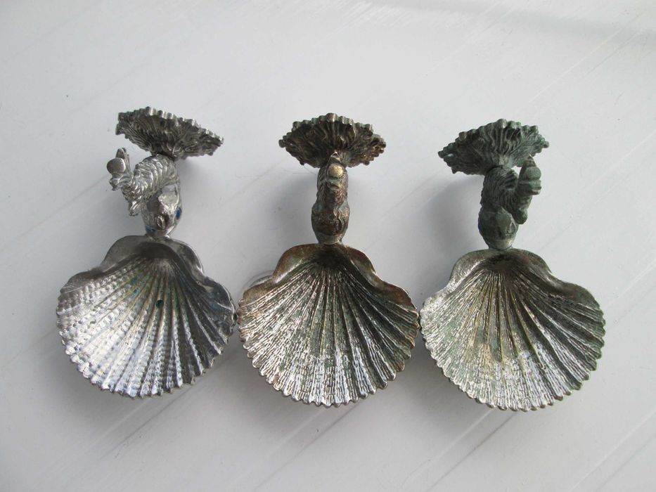 15 Acessórios Rústicos para Casa de Banho "Golfinhos" em Metal Dourado