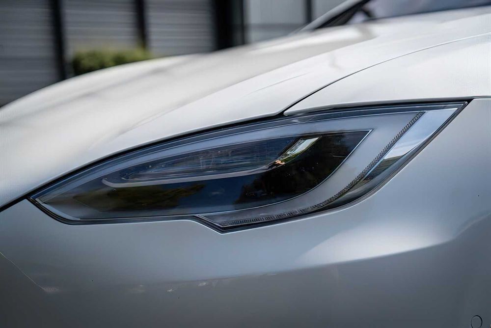 Tesla Model S 100D      2019