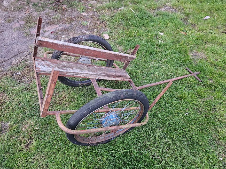 Wózek transportowy retro