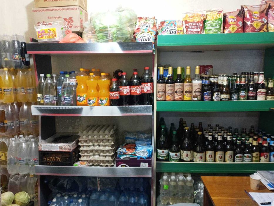 ПРОДАЖ - ОРЕНДА.  Магазин - бар. Заставна,вул.Бажанського.