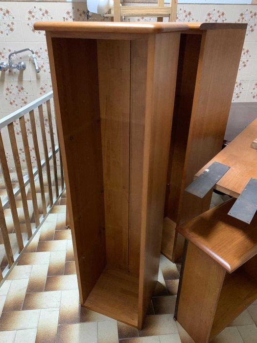 Cama de Solteiro com estantes