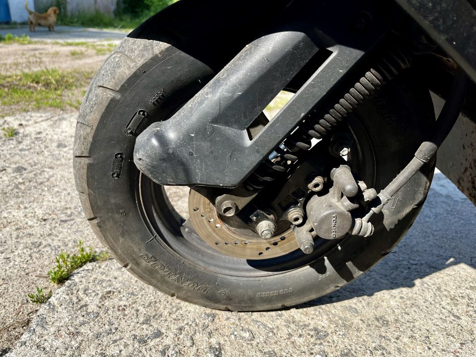 Suzuki Address V100