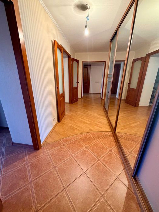 Продаж просторої квартири 90.4 м² з чудовим краєвидом | вул. Драгоманова, 44-А (Позняки)