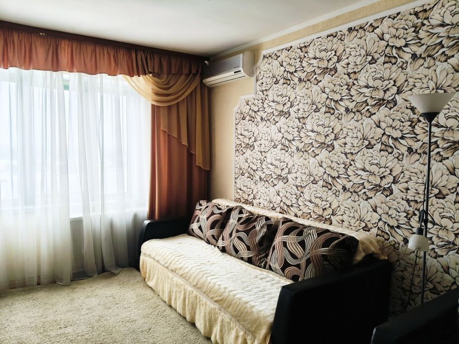 Здам 1кімнатну квартиру  на Райдужній.