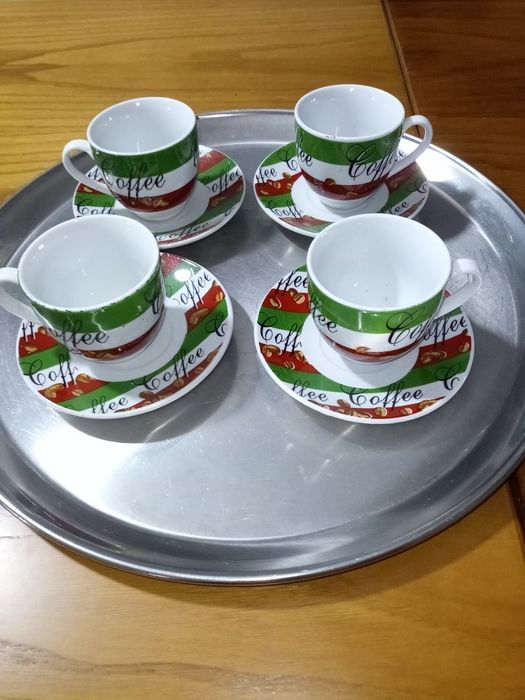 Conjunto de 4 chávenas de café