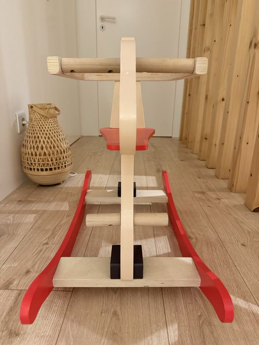 Baloiço Cavalinho de madeira