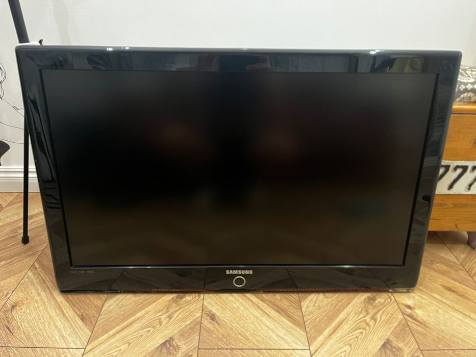 Telewizor Samsung 37 cali uchwyt na ścianę Tanio