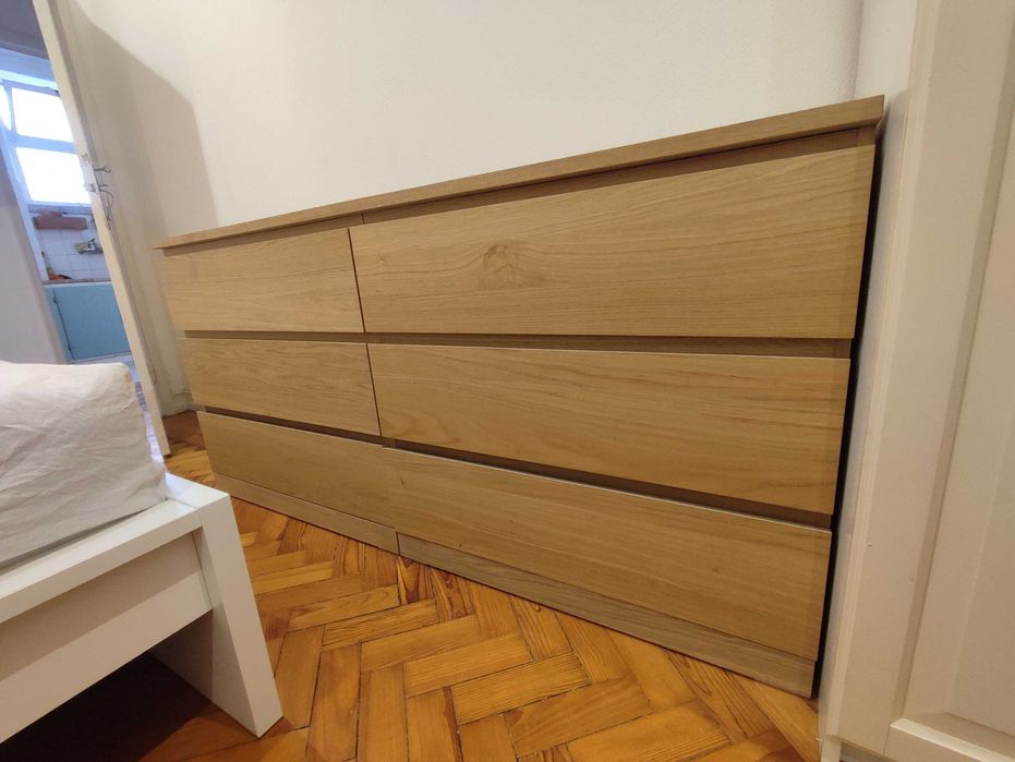 Cómoda Malm com 6 gavetas 160 x 78 cm em ótimo estado