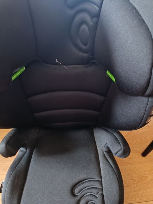 Vende cadeira de criança para carro semi-nova.