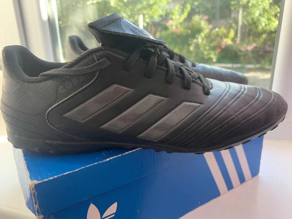 Кросівки Adidas