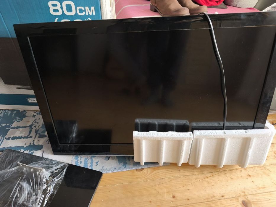 Telewizor Sharp  32"