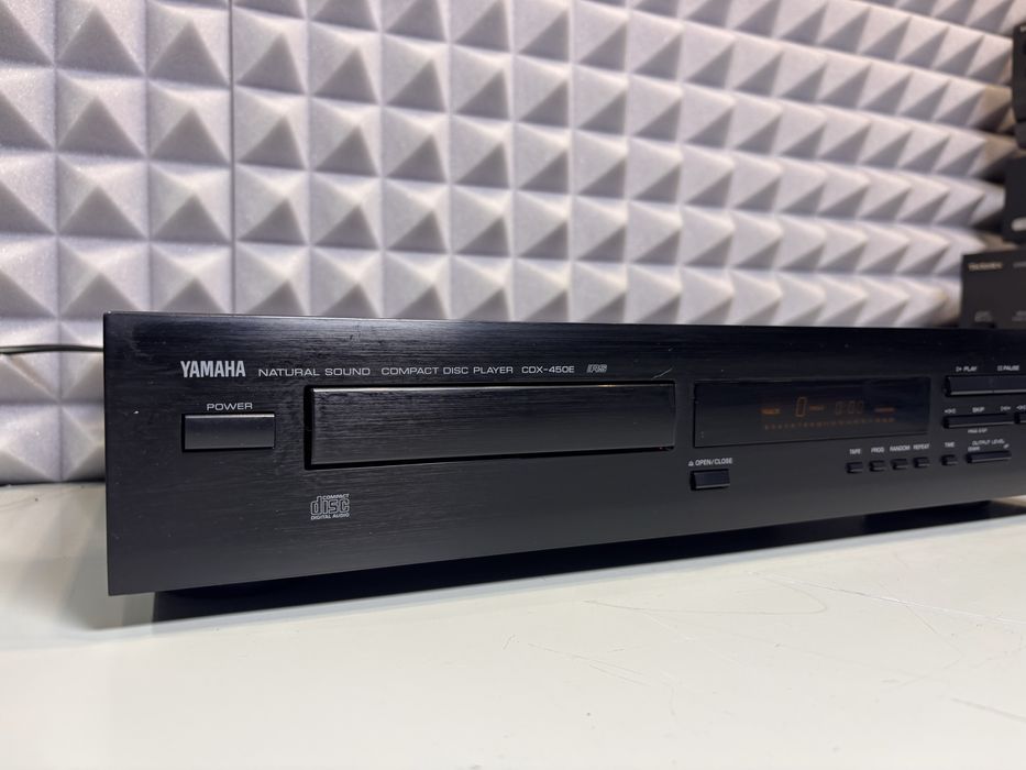 Odtwarzacz CD Yamaha CDX 450 E