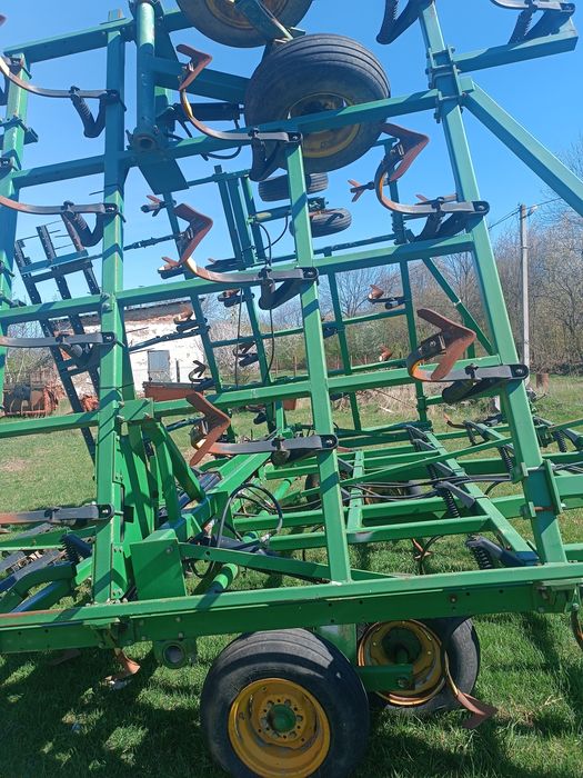 Культиватор John Deere 960