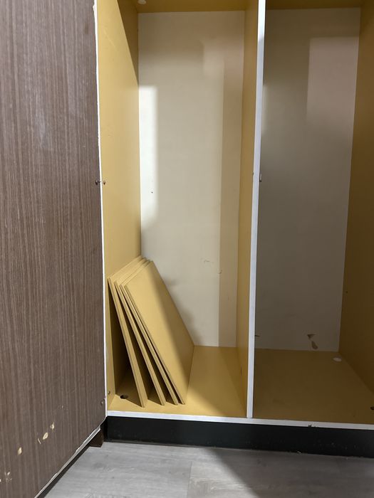 Отдам бесплатно два шкафа