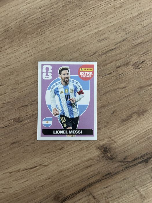 EXTRA STICKER - Messi base