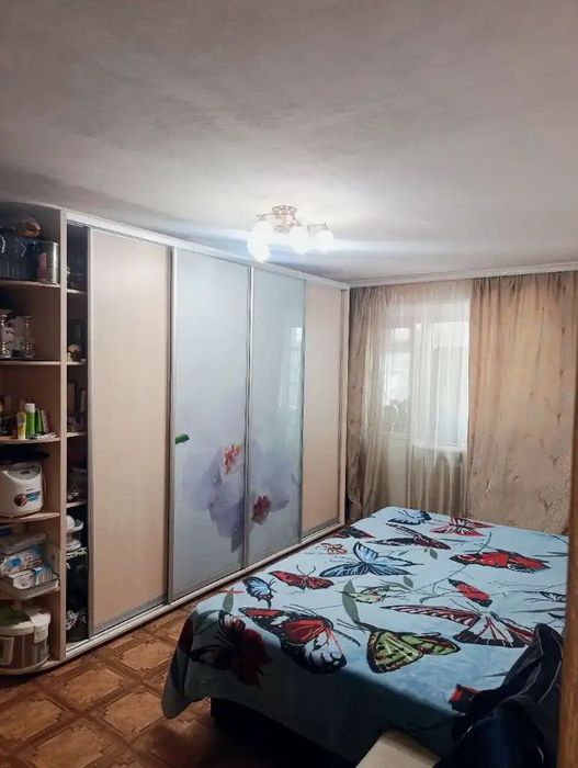 Продаж 2-к квартири Юрія Савченка (Чорновола) Робоча Степана Бандери