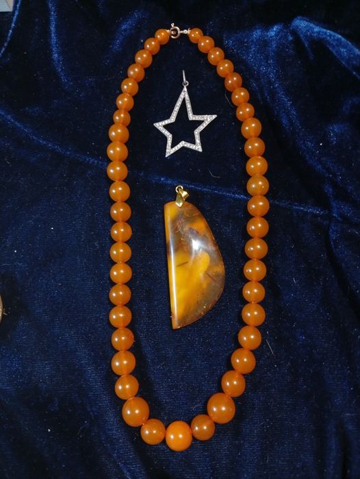 Винтажные украшения из Янтаря,СССР