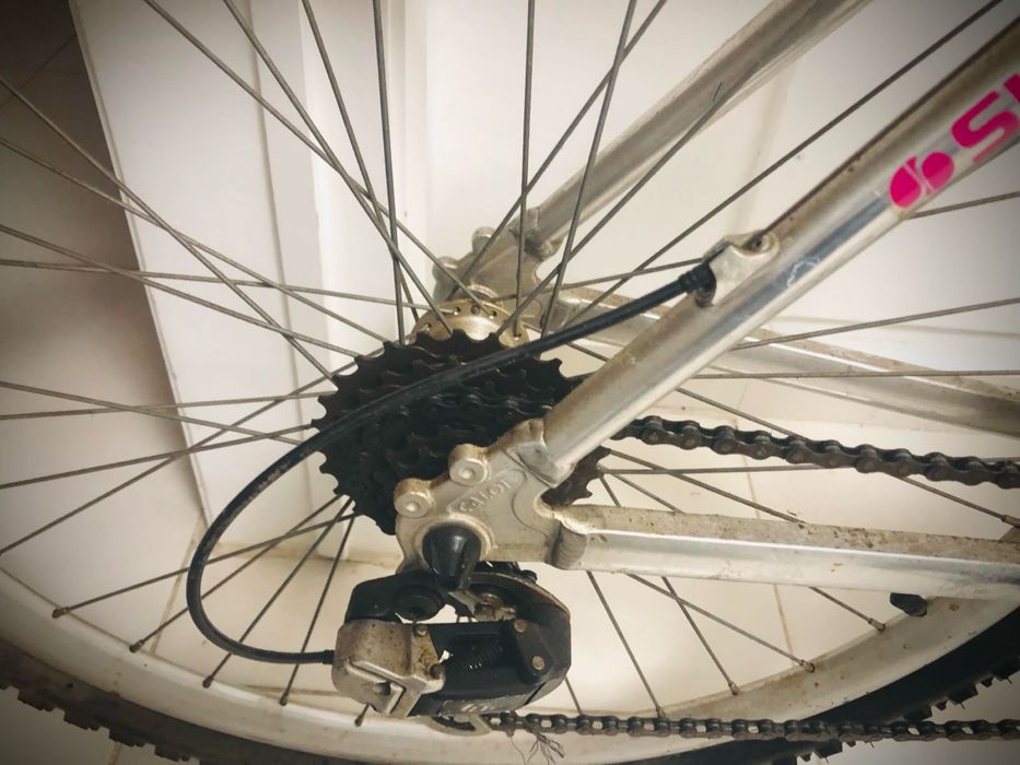 Bicicleta BTT c material shimano