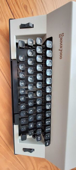 Maquina de escrever Rover