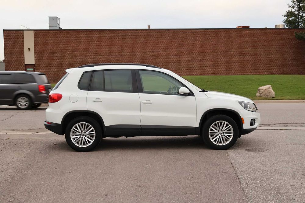 Volkswagen Tiguan      2016