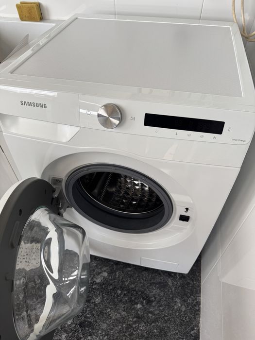 Máquina de lavar roupa Samsung