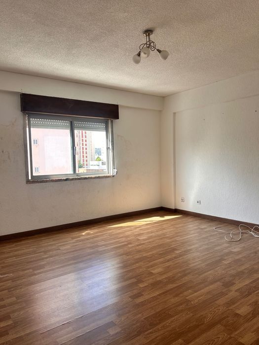 Apartamento t2 Carregado/Alenquer