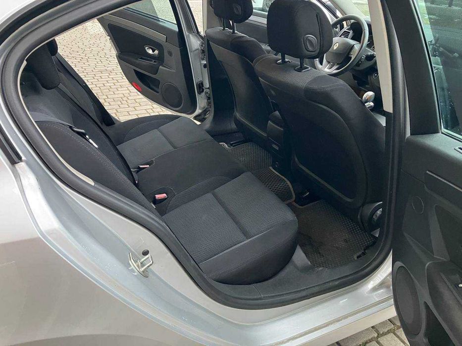 Renault Laguna 3. 2007 рік. Дизель 1.5