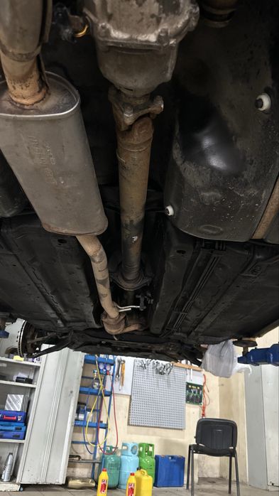 Антикоррозийная Антикор обработка авто днища порог и арок Шумоизоляция