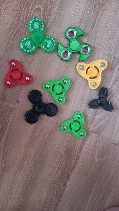 Спинеры разные продам