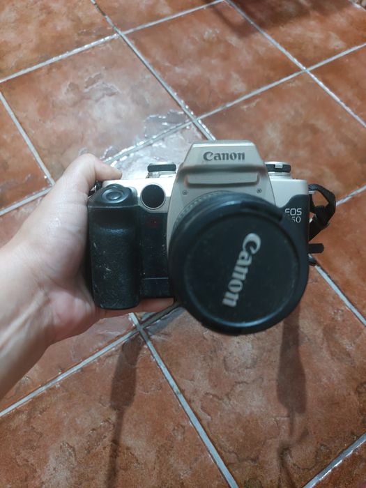 Canon EOS 50 + Objetiva Canon EF 28-80 mm