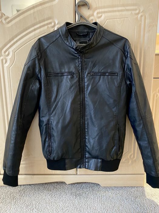 Куртка чоловіча, шкірянка M-L