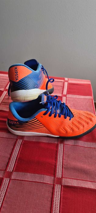 Sapatilhas futsal kipsta