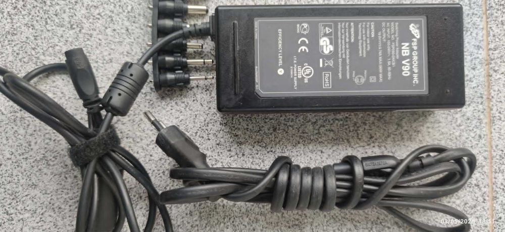 Carregador de 19V 4,74A para computador portátil