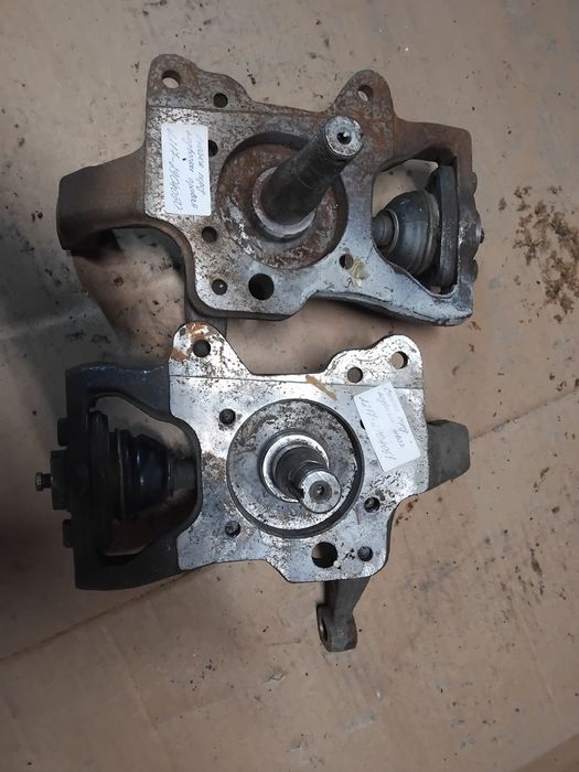 Стійка ГАЗ-2217 перед. підвіски в зборі з шарніром: 2217-2904050/51