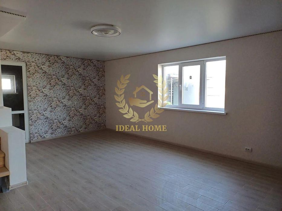 Продам дуплекс в с. Гатне