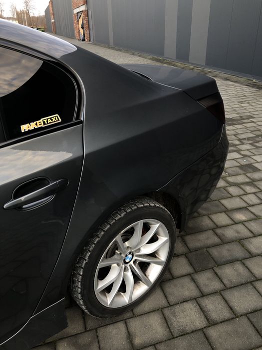 Продам BMW E60 320кс м57 автомат