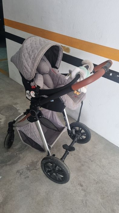 Carrinho de bebé 3 em 1