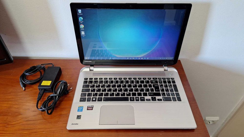 Toshiba S50 Core i7 3.1GHz- 8GB Ram- SSD 480GB- Radeon 2GB